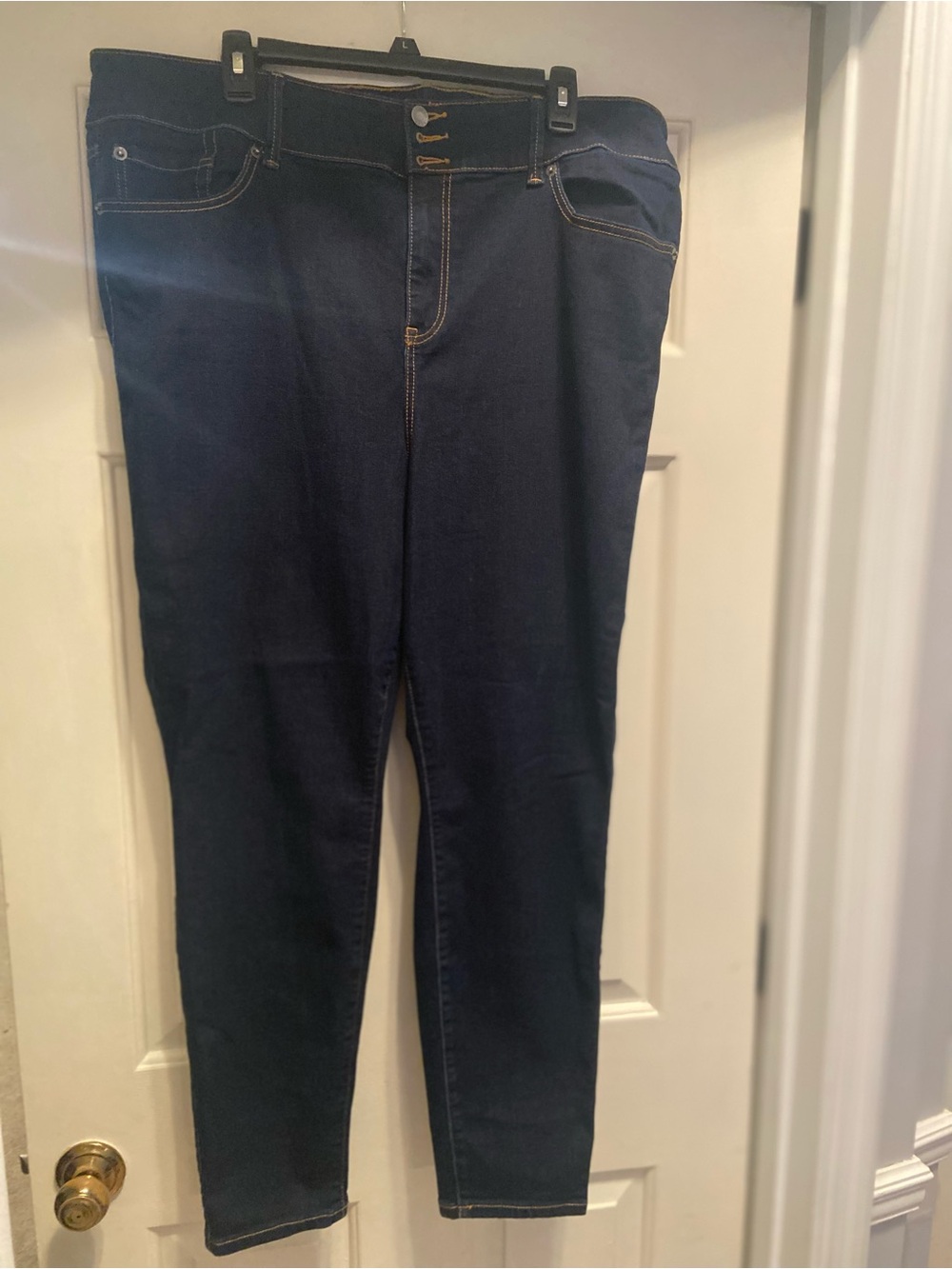 Torrid 24R 24 Jeggings Super Soft Dark Blue Jeans
